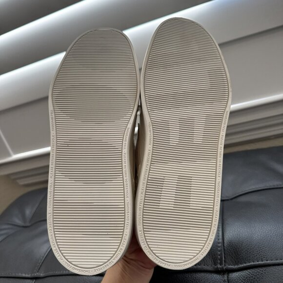 NWOT Thousand Fell Women’s White Laced Court Sneakers Size 7 - Picture 8 of 8